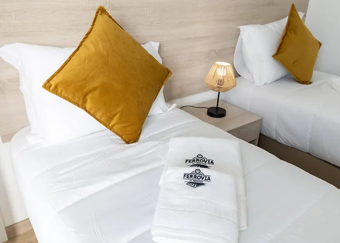 Alojamento de Turismo Rural Serpins Estação Al *