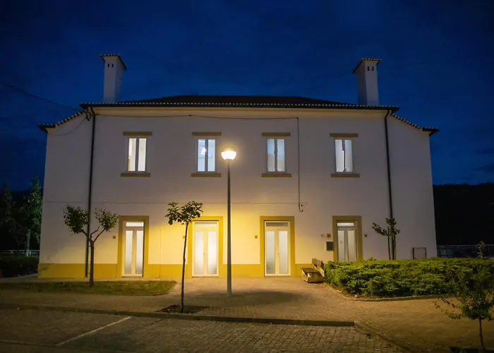 Alojamento de Turismo Rural Serpins Estação Al Lousã